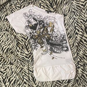 Majora White Graphic T-Shirt with chain strap